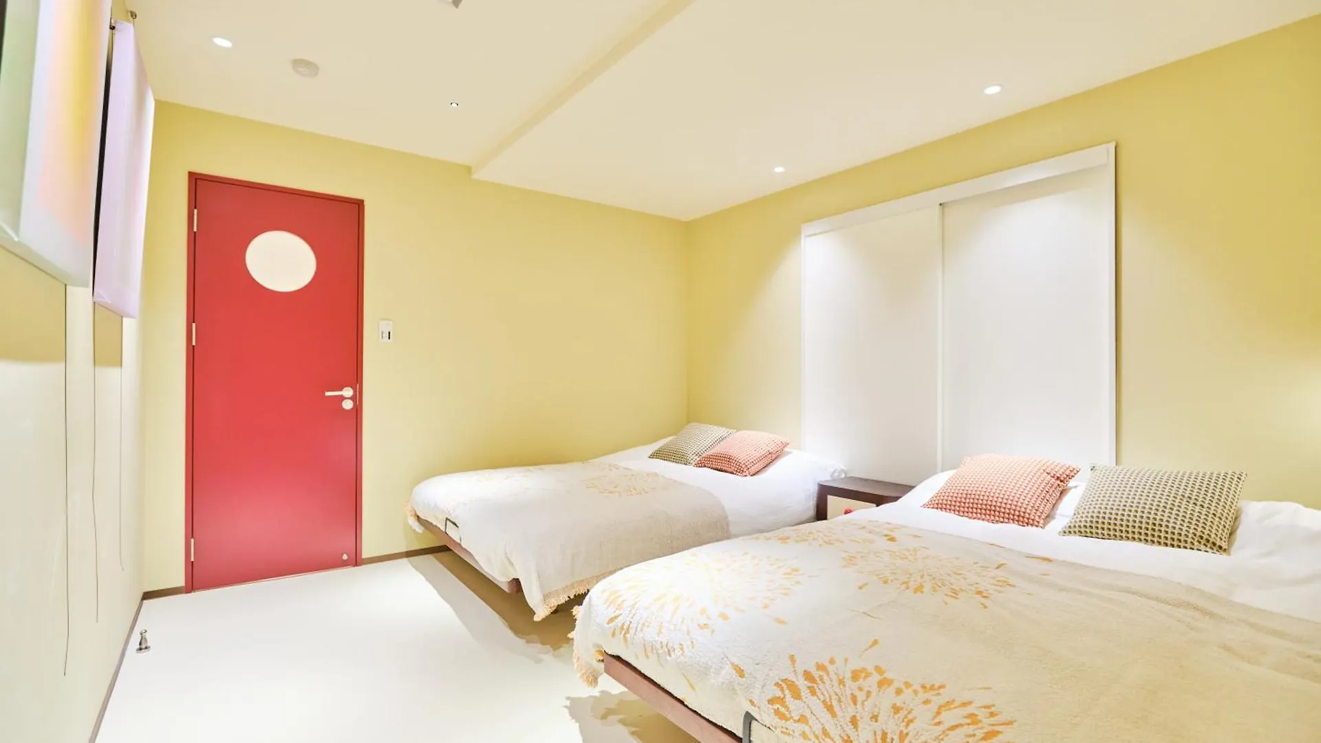Apartment 寅ホテル 御徒町 Tora Hotel Okachimachi Tokyo