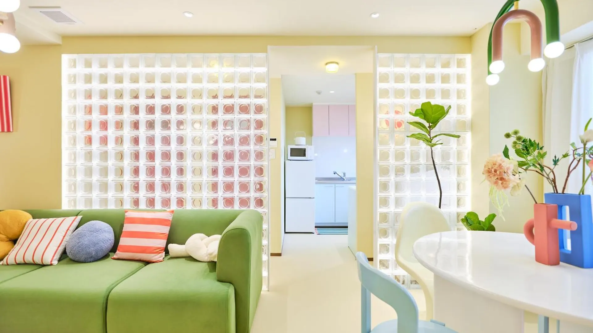 Apartment 寅ホテル 御徒町 Tora Hotel Okachimachi Tokyo