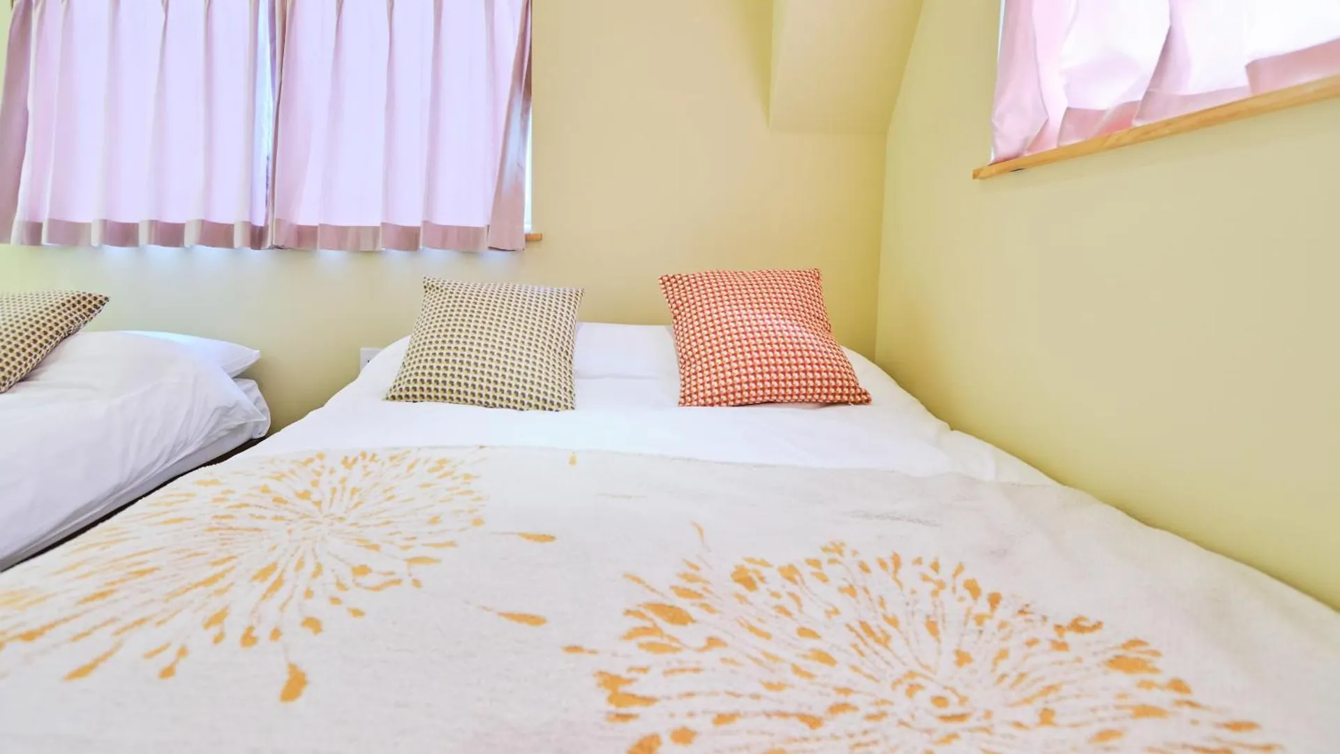 Apartment 寅ホテル 御徒町 Tora Hotel Okachimachi Tokyo