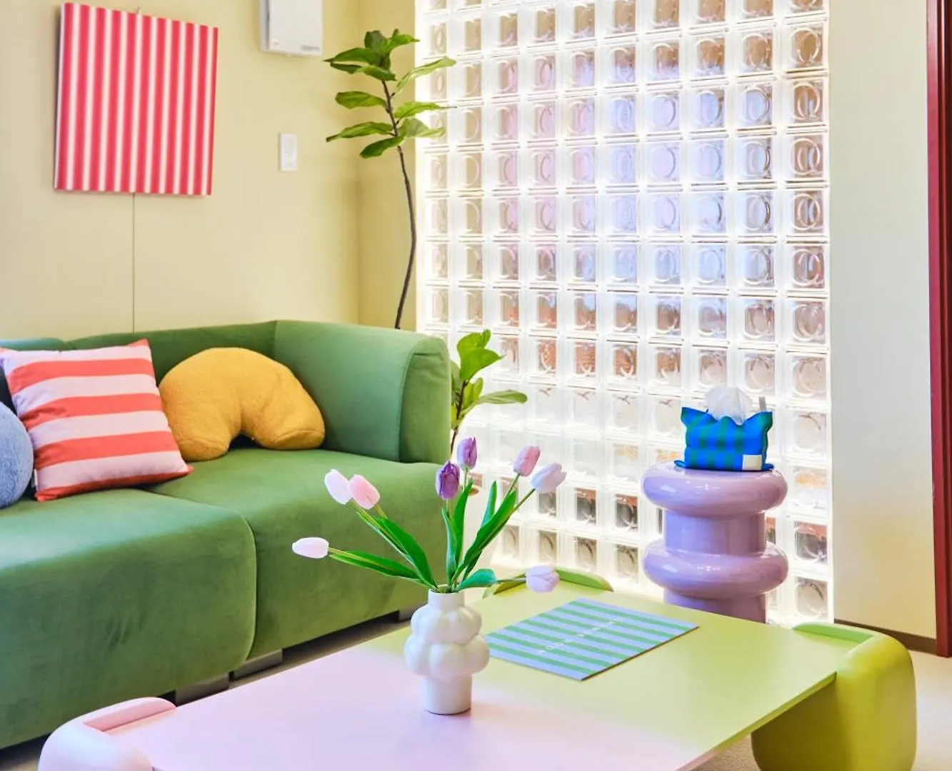 Apartment 寅ホテル 御徒町 Tora Hotel Okachimachi Tokyo Japan