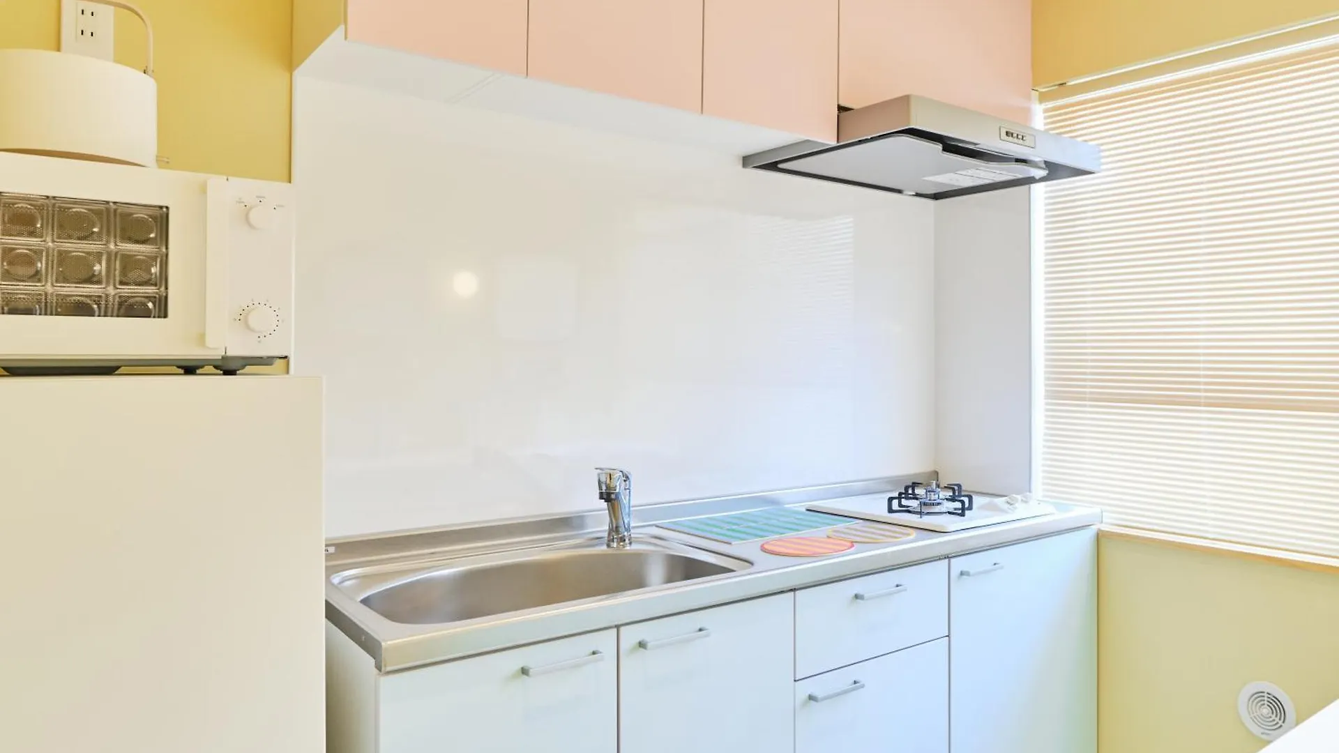 Apartment 寅ホテル 御徒町 Tora Hotel Okachimachi Tokyo