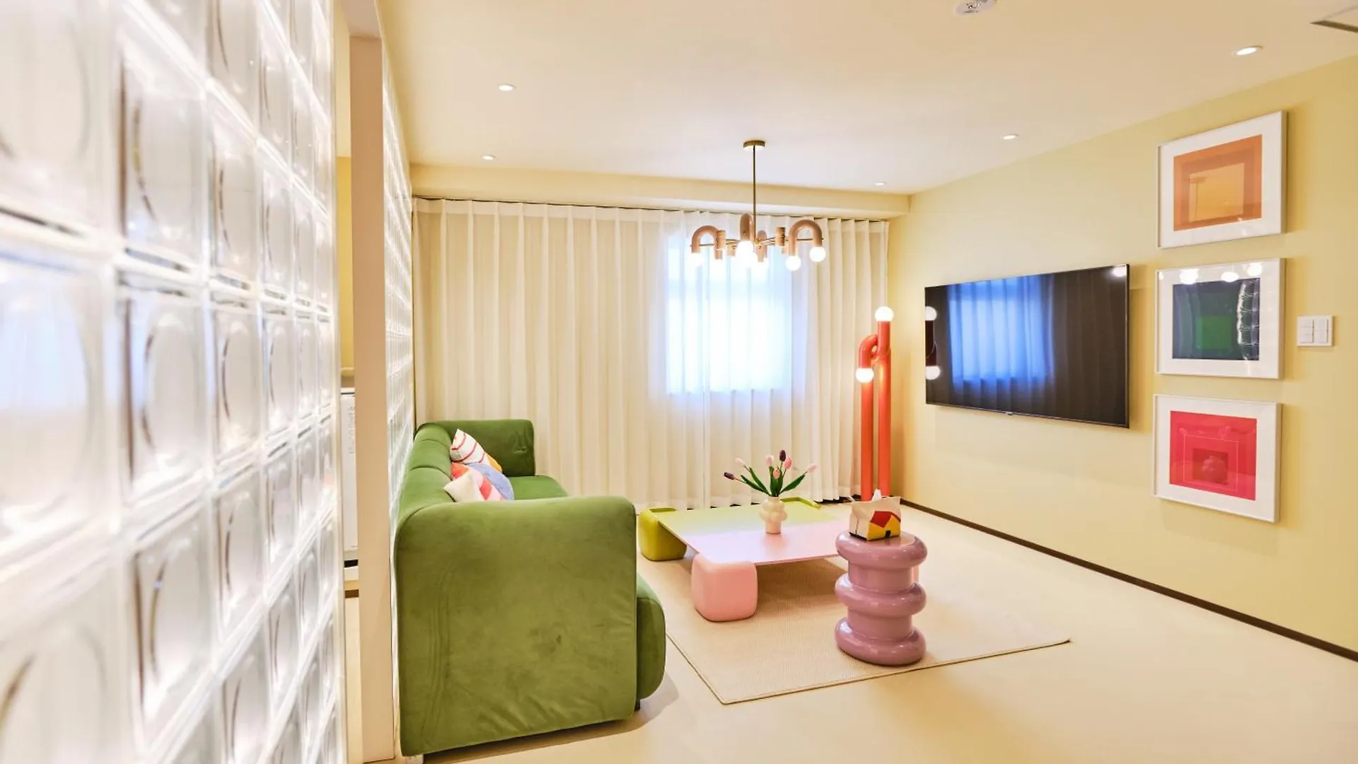 Apartment 寅ホテル 御徒町 Tora Hotel Okachimachi Tokyo