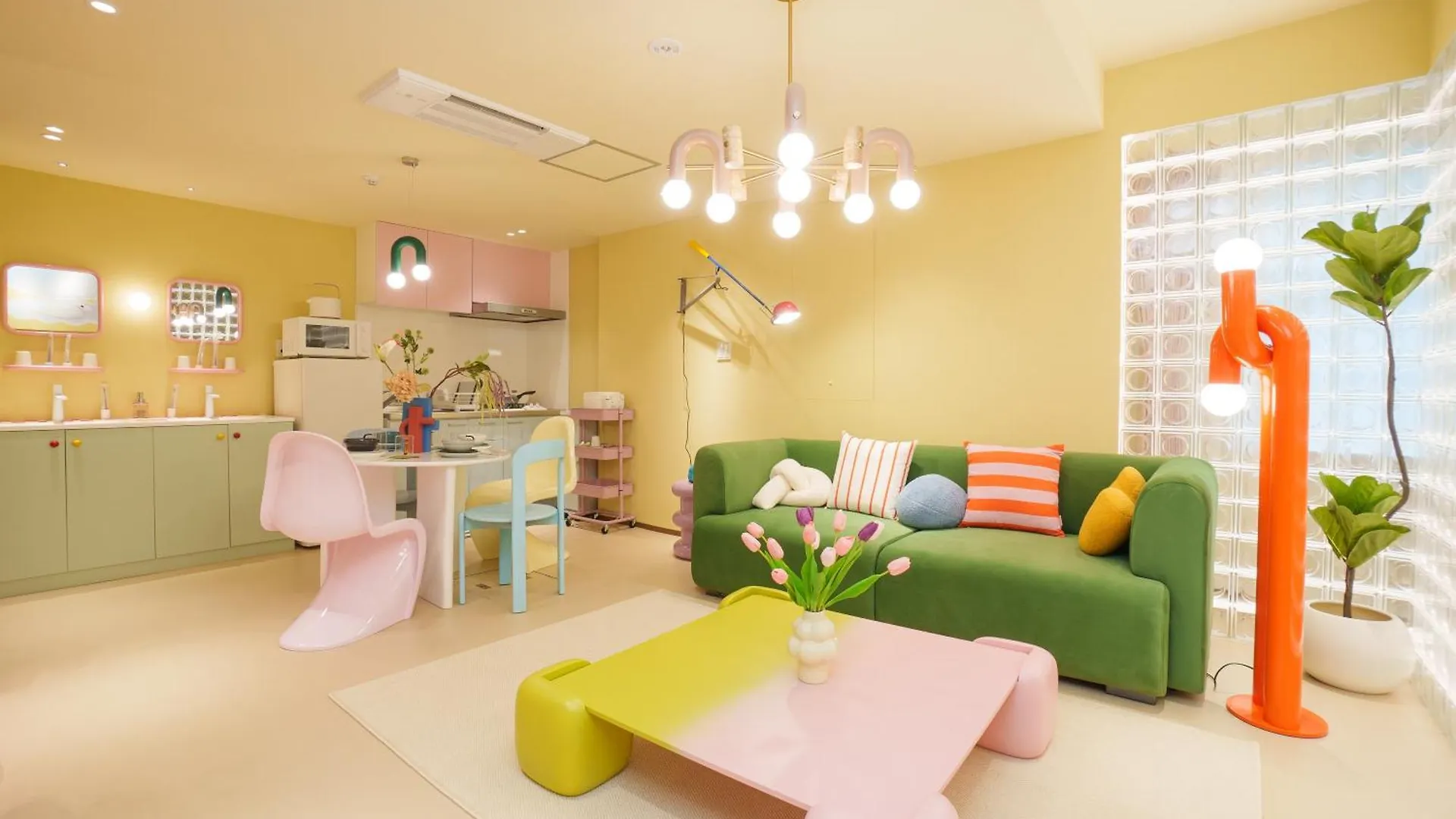 寅ホテル 御徒町 Tora Hotel Okachimachi Tokyo Japan